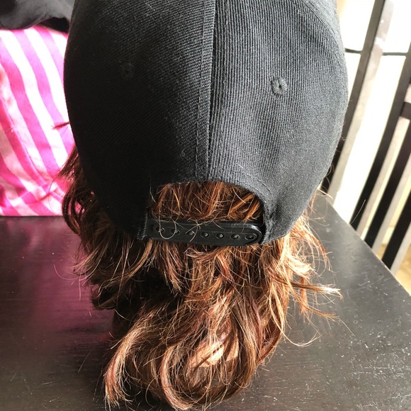 Bebe hat - Picture 2 of 3